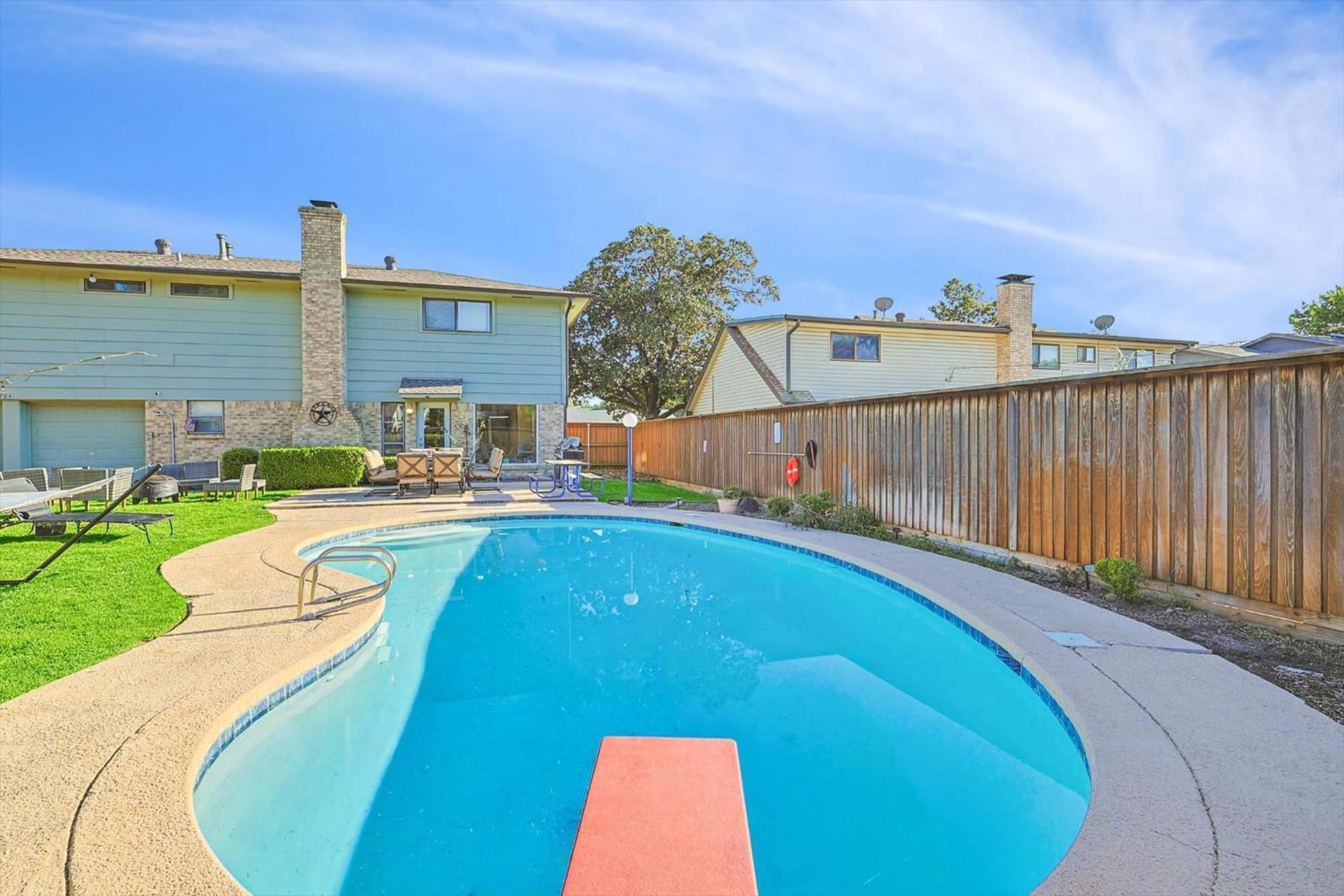 Spectacular 6br 2,5ba With Pool *