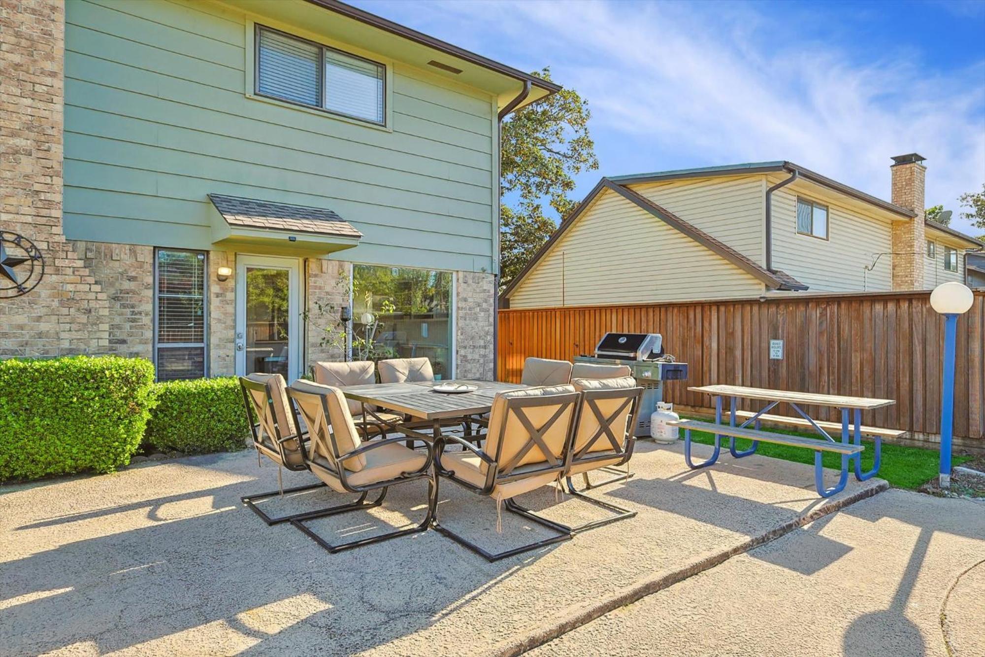 Spectacular 6br 2,5ba With Pool Casa de férias Dallas